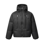 S / black