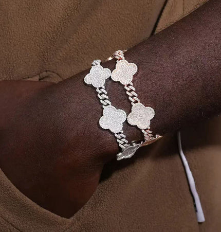 Clover Stone Bracelet