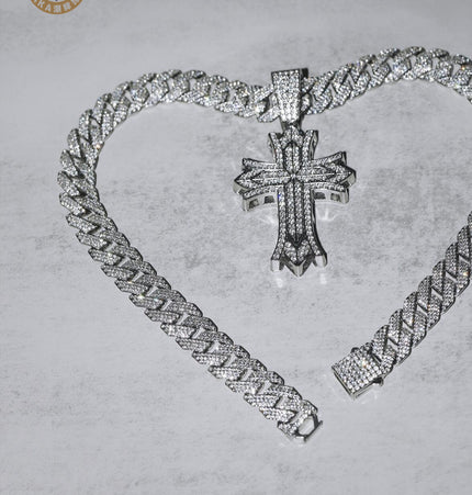 European and American fashion brand hip-hop cross pendant heavy industry three-row diamond necklace versatile men's and women's Cuban chain full diamond necklace