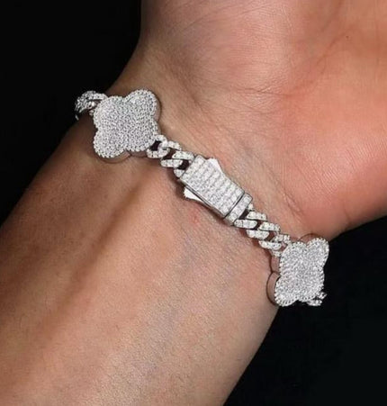 Clover Stone Bracelet