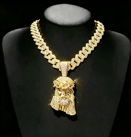 European and American cross-border explosive zinc alloy hip-hop retro avatar full of diamonds and flashing large pendants, Cuban chain necklace pendants