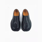 Black / 35