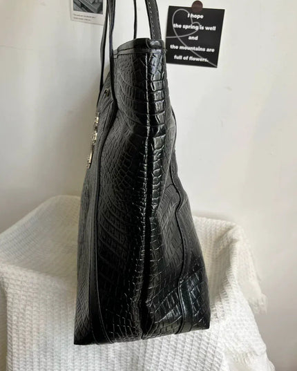 TALKLESSFASHION black MoonCat's original niche design cross crocodile tote bag large capacity premium shoulder tote bag