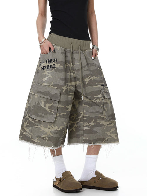 THETLSTUDIO Camo Fringe Cropped Cargo Shorts