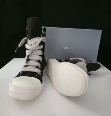 THETLSTUDIO Europe Station Platform Shoes 2023 New High Top Shoes Men's Canvas Platform Pentagram Couple Shoes Casual Booties Women