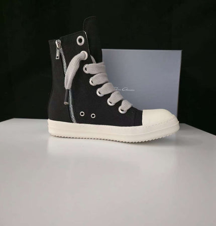 THETLSTUDIO Europe Station Platform Shoes 2023 New High Top Shoes Men's Canvas Platform Pentagram Couple Shoes Casual Booties Women