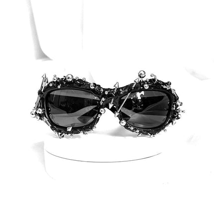 TALKLESSFASHION European and American street punk rivet metal design sense color European and American sunglasses fashionable trend face small glasses