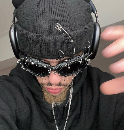 TALKLESSFASHION European and American street punk rivet metal design sense color European and American sunglasses fashionable trend face small glasses