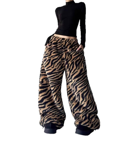THETLSTUDIO Korean retro lazy leopard print warmth can be worn inside and outside, wide-leg sweatpants, women's winter casual jazz dance scimitar pants