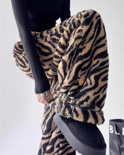 TALKLESSFASHION Korean retro lazy leopard print warmth can be worn inside and outside, wide-leg sweatpants, women's winter casual jazz dance scimitar pants