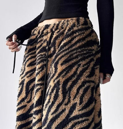 THETLSTUDIO Korean retro lazy leopard print warmth can be worn inside and outside, wide-leg sweatpants, women's winter casual jazz dance scimitar pants