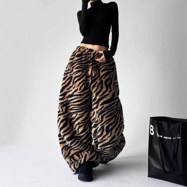Leopard Scimitar Sweatpants