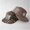 TALKLESSFASHION Korean version of niche retro leopard print flat top flat brim hat for men and women, fashion trend, cool and handsome, sweet and spicy, casual and versatile