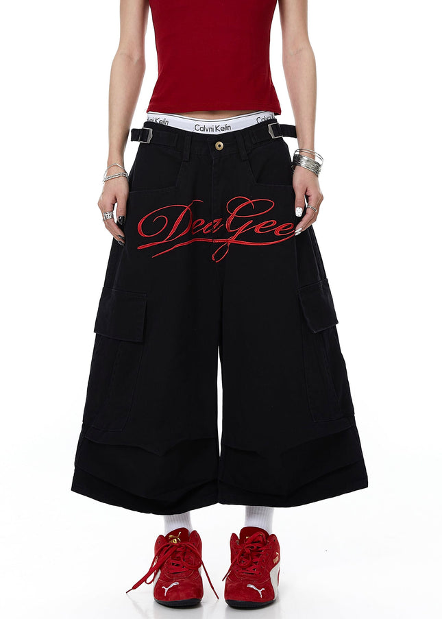 TALKLESSFASHION Letter Embroidery Design Cargo Cropped Pants