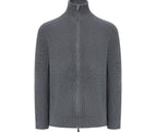 M / gray