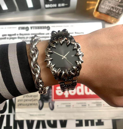 TALKLESSFASHION Millennial special-shaped watches, mid-vintage, European and American style, high-end personality, creativity, niche design, carved tide men's watches