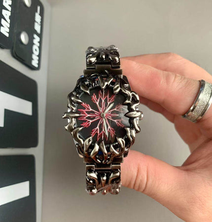 TALKLESSFASHION Silver-black, flame-red Millennial special-shaped watches, mid-vintage, European and American style, high-end personality, creativity, niche design, carved tide men's watches