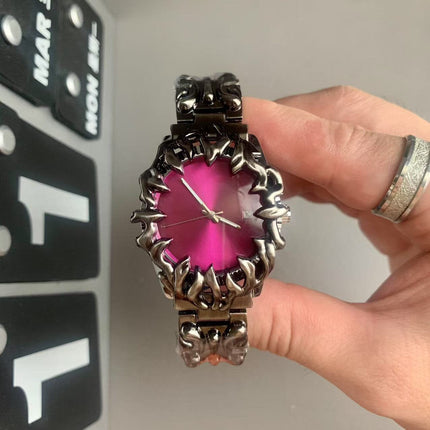 TALKLESSFASHION Silver-black-purple Millennial special-shaped watches, mid-vintage, European and American style, high-end personality, creativity, niche design, carved tide men's watches