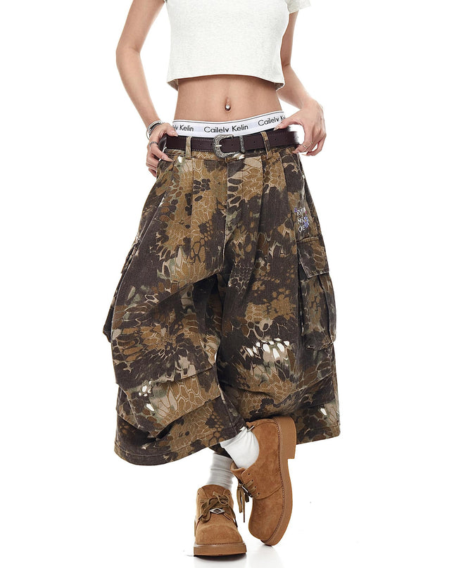 TALKLESSFASHION Snakeprint Camouflage Multi-Pocket Cargo Shorts