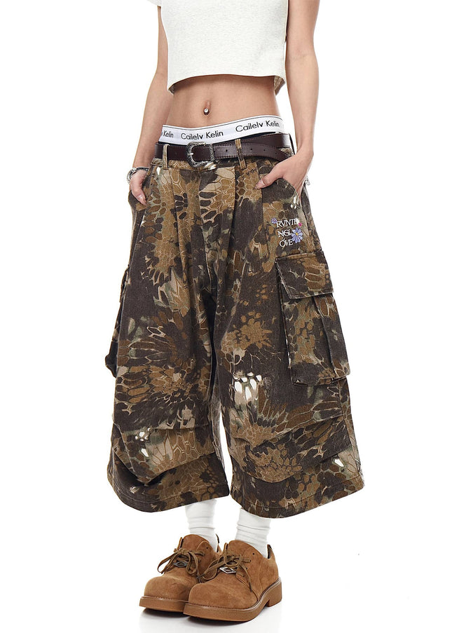 TALKLESSFASHION Snakeprint Camouflage Multi-Pocket Cargo Shorts