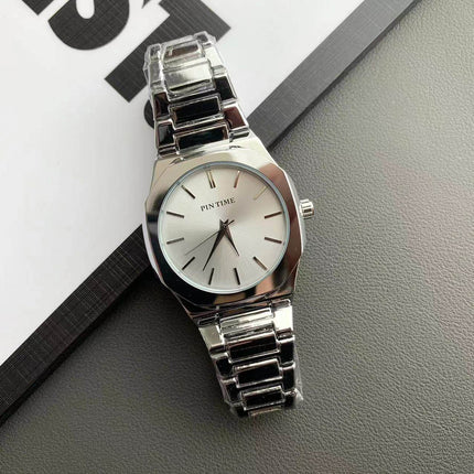 TALKLESSFASHION Square silver band square watch