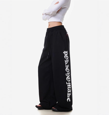 THETLSTUDIO Vintage American Letter Print Scimitar Sweatpants Women's Trendy Sports Jazz Dance Street Loose Drape Wide-leg Pants