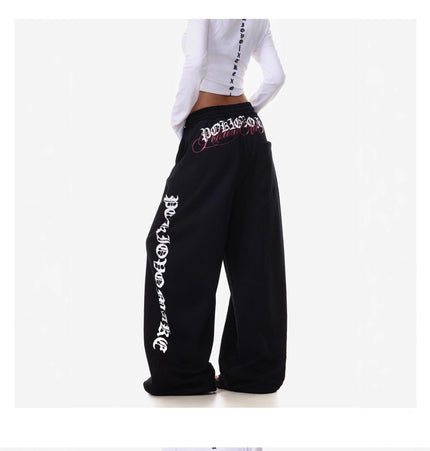 THETLSTUDIO Vintage American Letter Print Scimitar Sweatpants Women's Trendy Sports Jazz Dance Street Loose Drape Wide-leg Pants