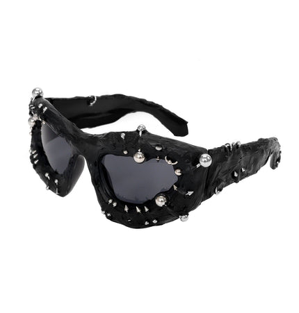 TALKLESSFASHION Vinyl black sheet European and American street punk rivet metal design sense color European and American sunglasses fashionable trend face small glasses